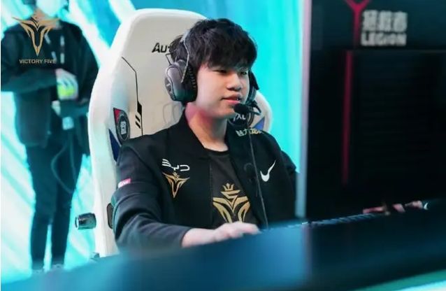 76人進行 76人進行